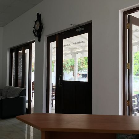 Lavonka Tourist Rest Hotel Anuradhapura Ngoại thất bức ảnh