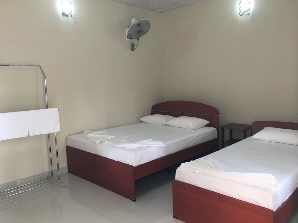 Lavonka Tourist Rest Hotel Anuradhapura Ngoại thất bức ảnh