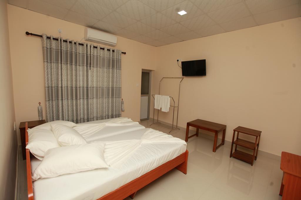 Lavonka Tourist Rest Hotel Anuradhapura Ngoại thất bức ảnh