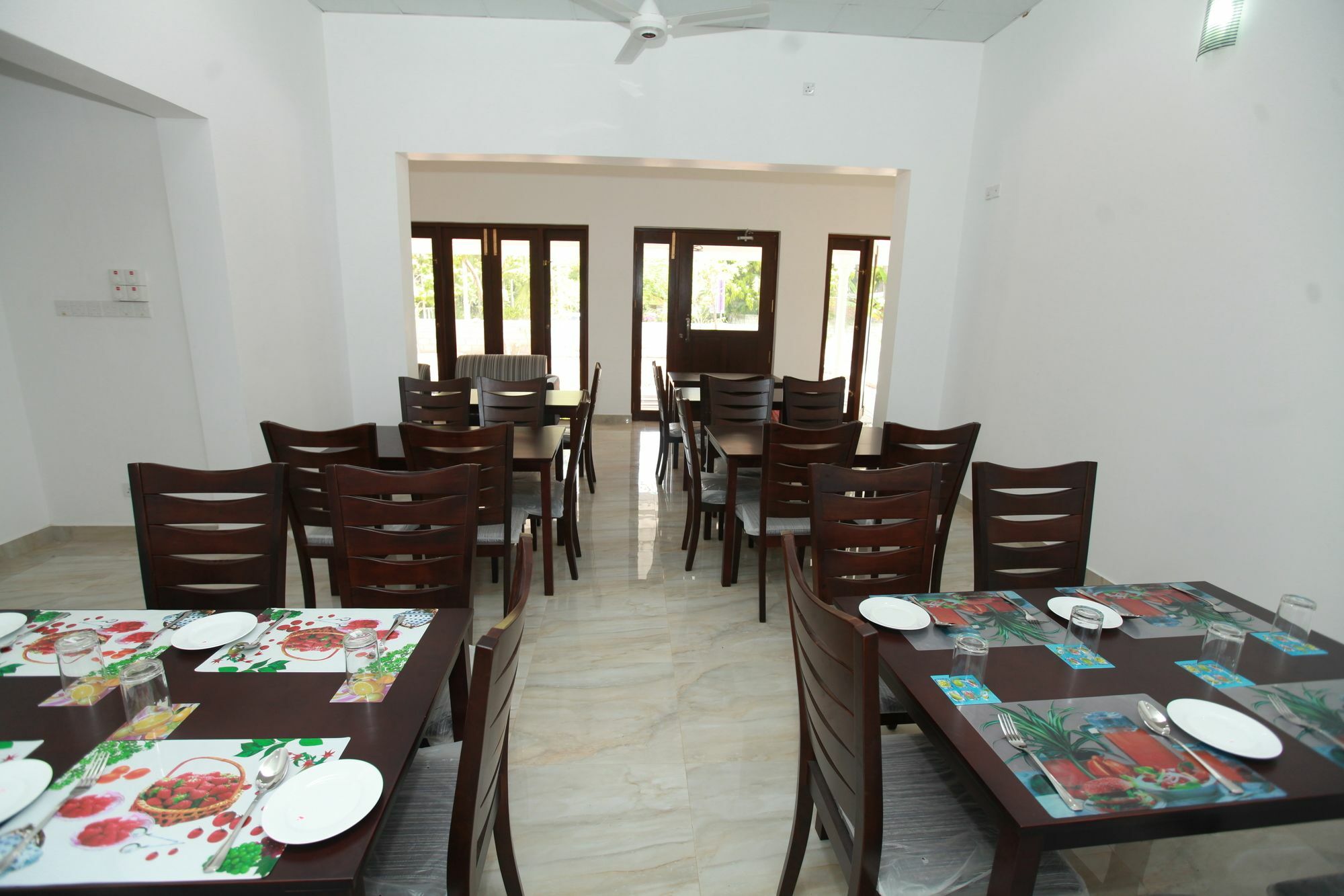Lavonka Tourist Rest Hotel Anuradhapura Ngoại thất bức ảnh