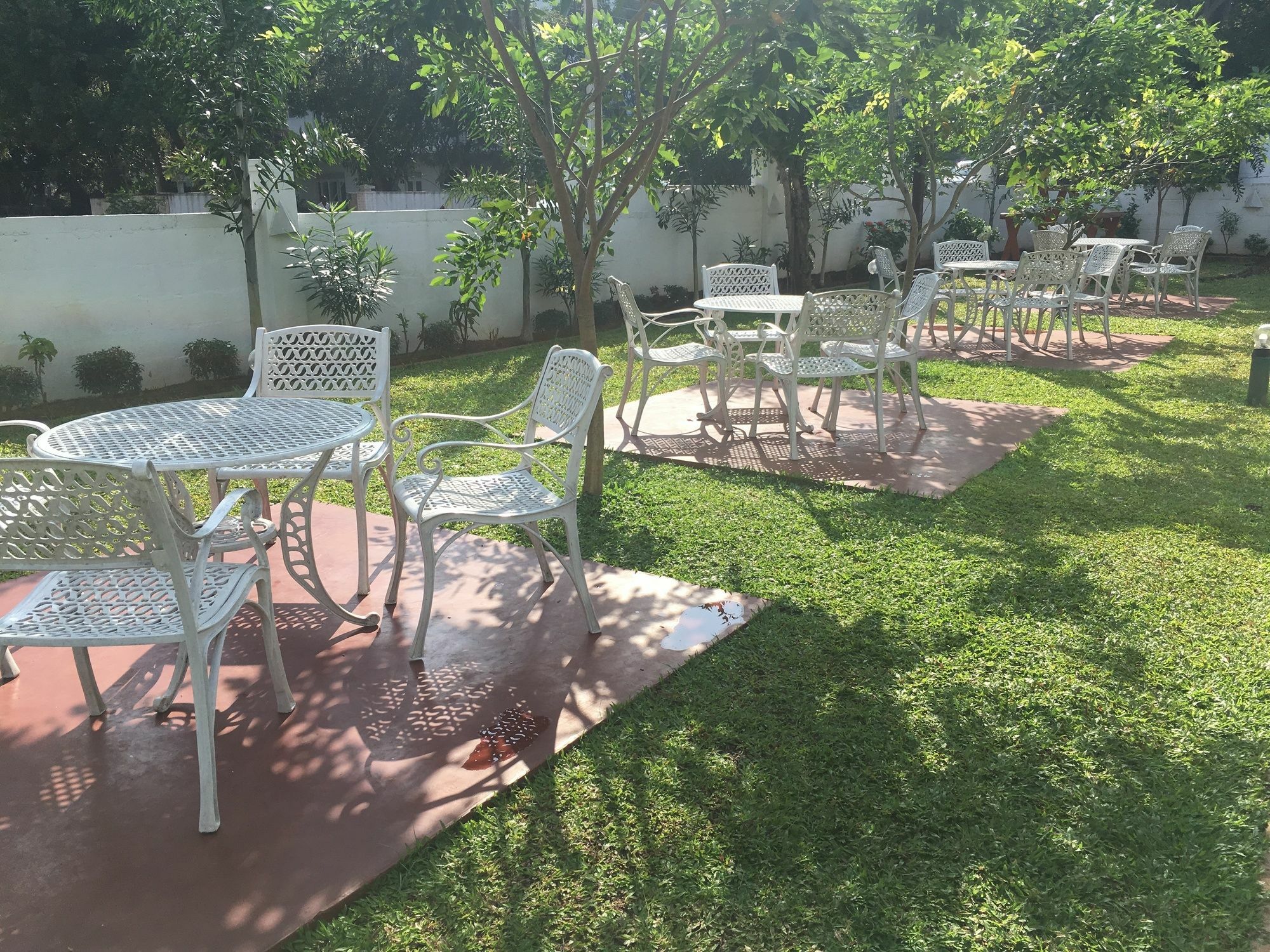 Lavonka Tourist Rest Hotel Anuradhapura Ngoại thất bức ảnh