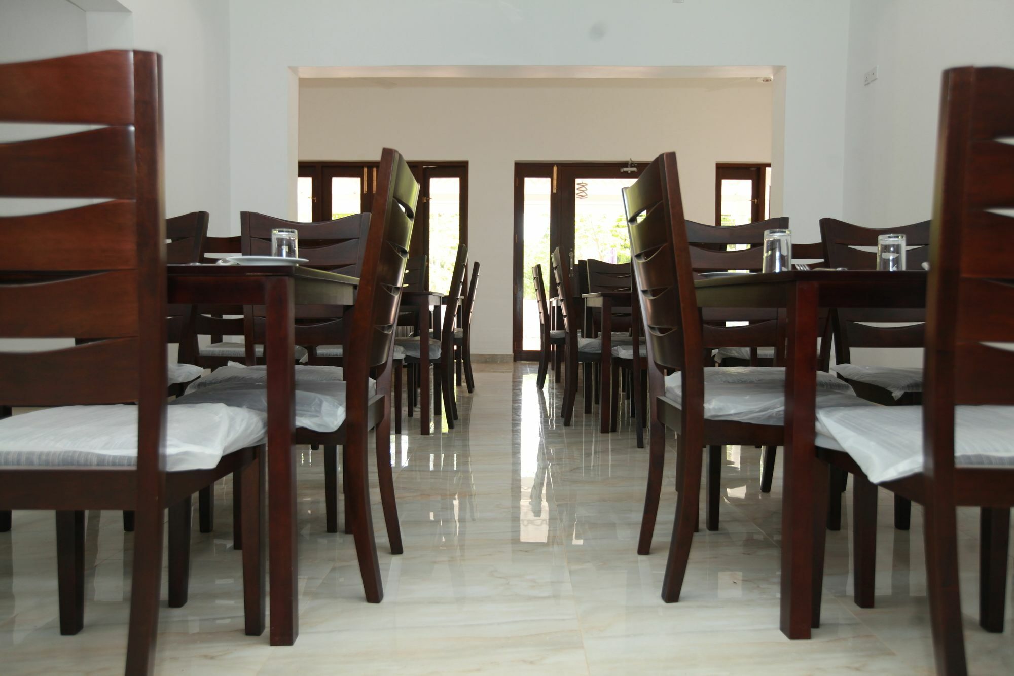 Lavonka Tourist Rest Hotel Anuradhapura Ngoại thất bức ảnh
