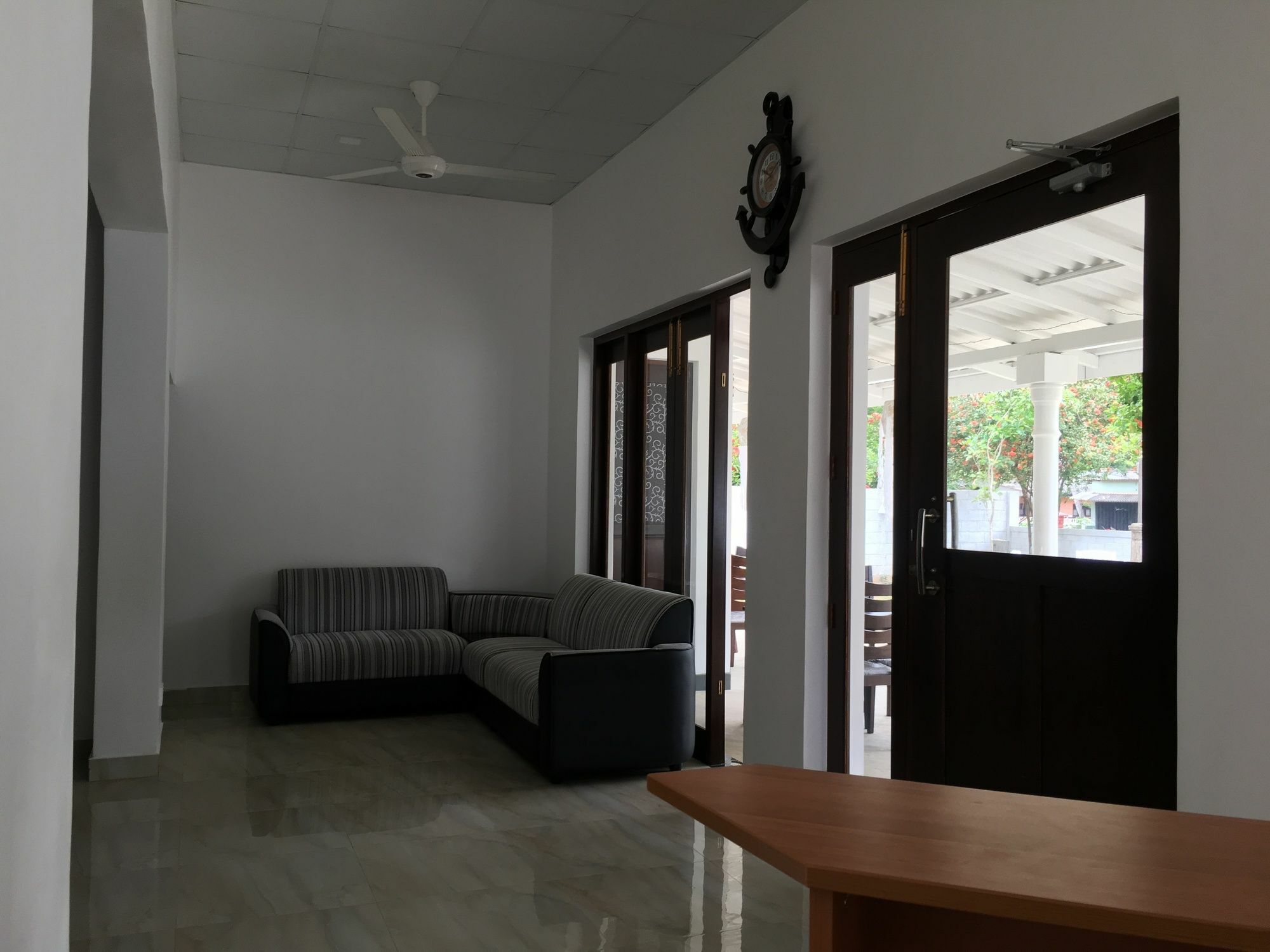 Lavonka Tourist Rest Hotel Anuradhapura Ngoại thất bức ảnh