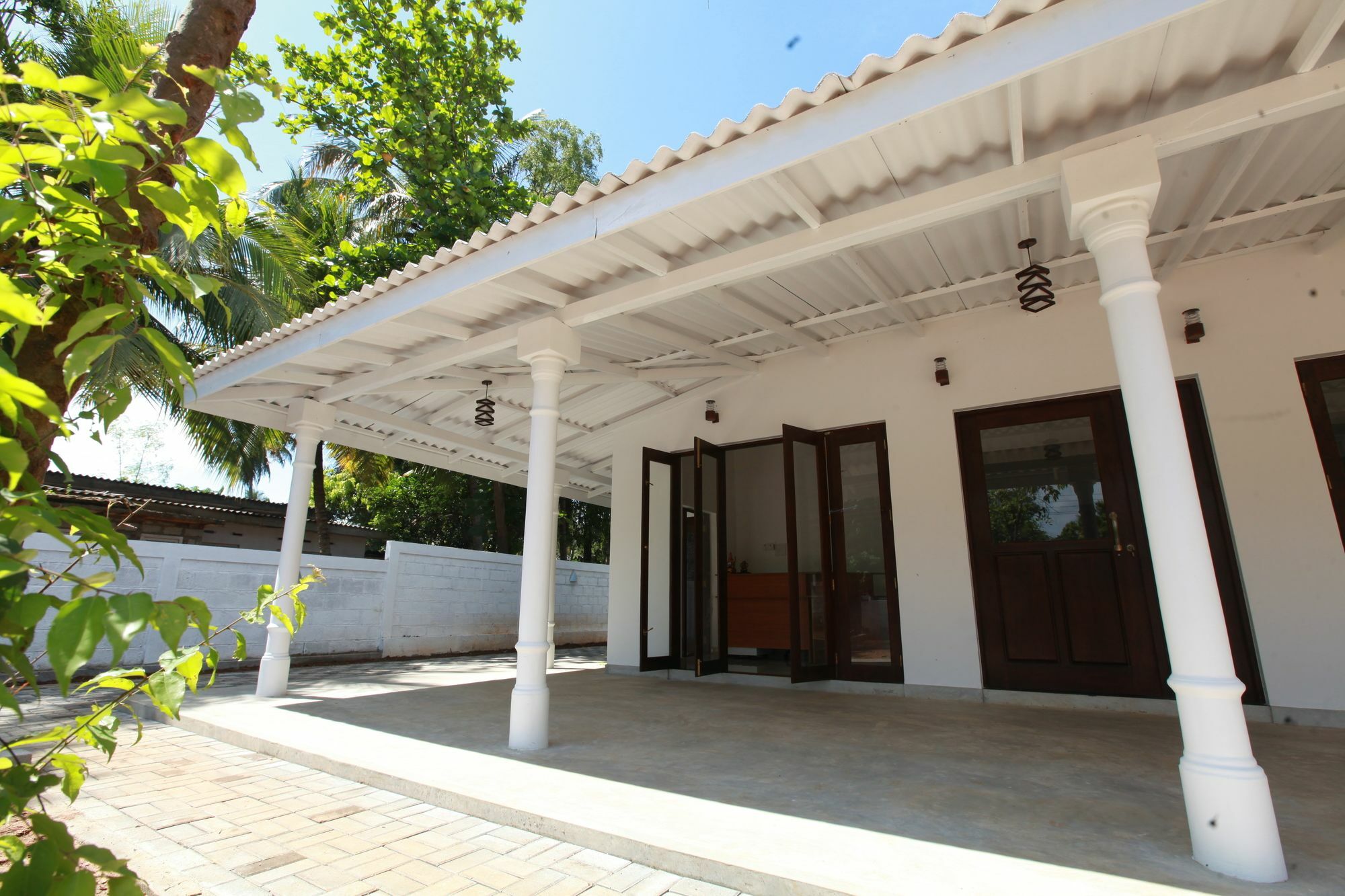 Lavonka Tourist Rest Hotel Anuradhapura Ngoại thất bức ảnh